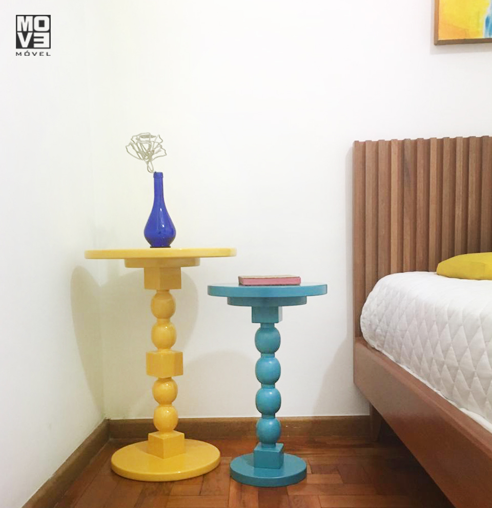 mesa-lateral-bilro-central-laca-colorida-amarela-azul-quarto-decoração-moveis-luxo-arquitetura-interiores-madeira-maciça