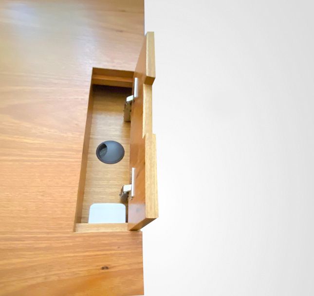 Escrivaninha L 140x120 Taco Freijó Passa Fios