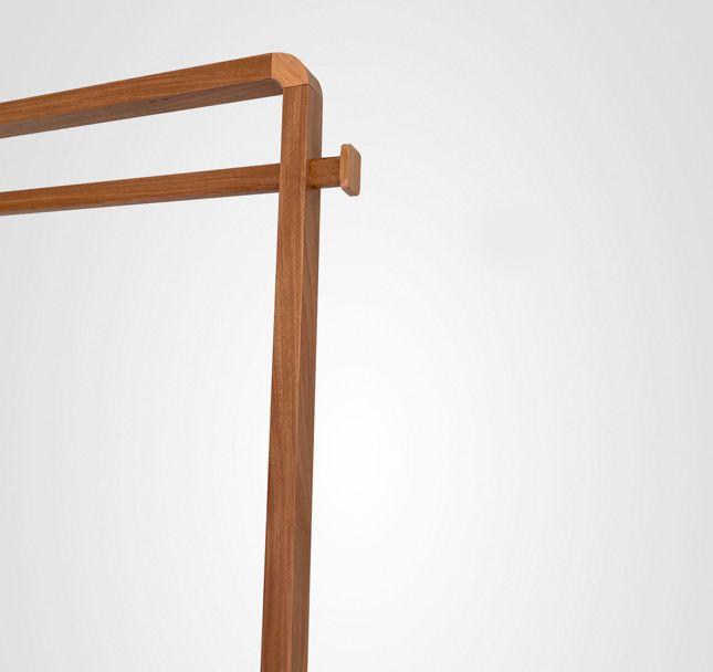 Arara Roupas 80 Curva Cavalete Madeira