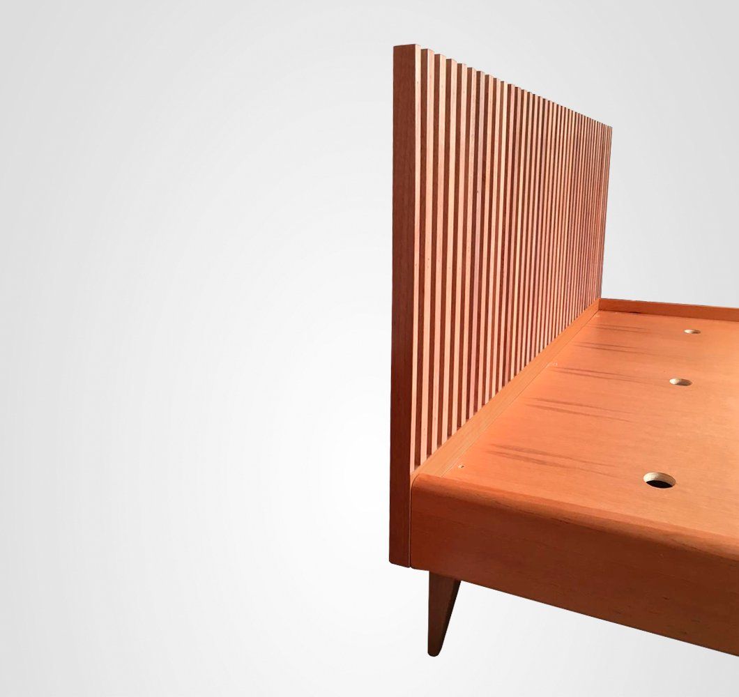 Cama Viúva Curva Ripada Madeira