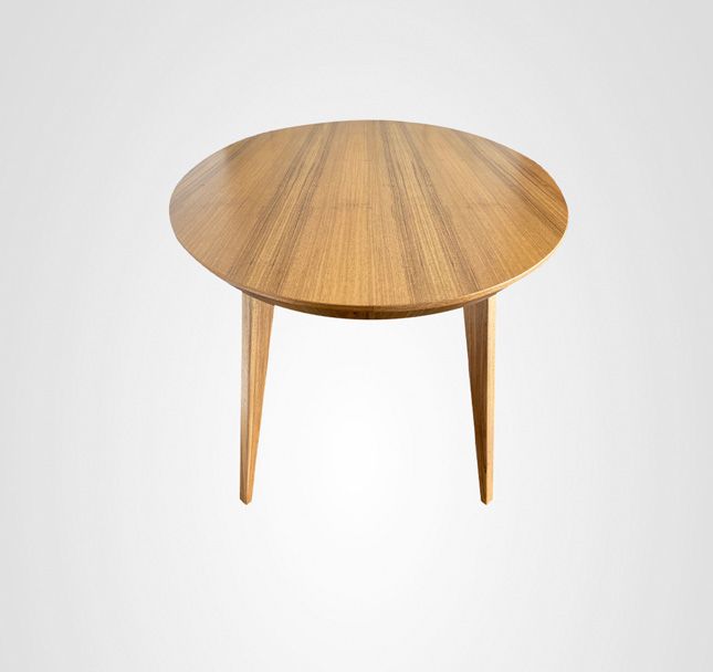 Mesa de Jantar 190 Oval Quilha Madeira